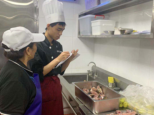 酒店物业后勤